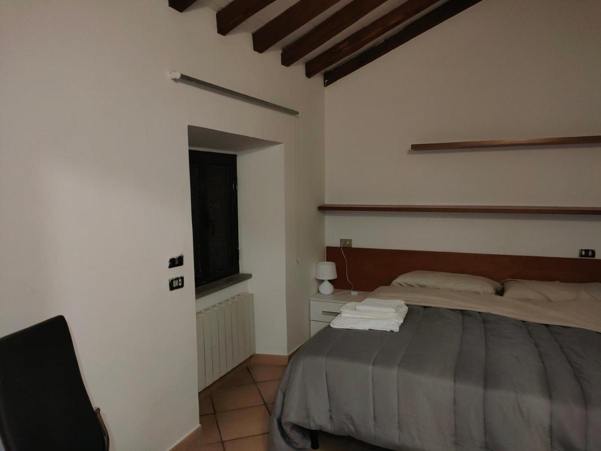 Francigena Viterbo Apartment Con Parcheggio Gratuito A Soli 2 Minuti Exterior photo