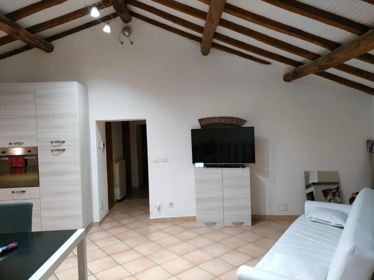 Francigena Viterbo Apartment Con Parcheggio Gratuito A Soli 2 Minuti Exterior photo